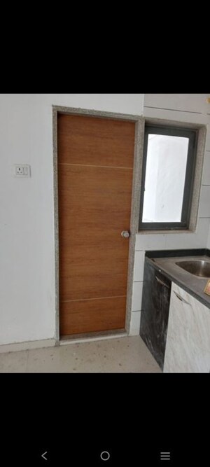 Room in 2 BHK Apartment at Ashtak Elegance, Chandkheda – for Rent