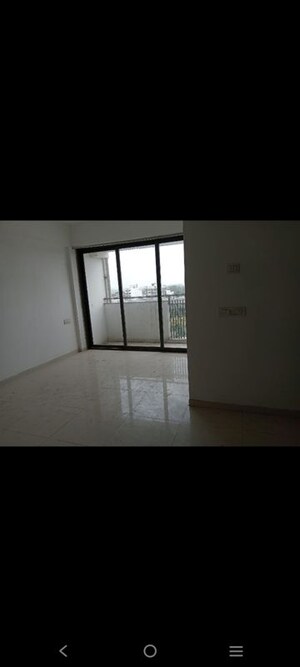 Room in 2 BHK Apartment at Ashtak Elegance, Chandkheda – for Rent