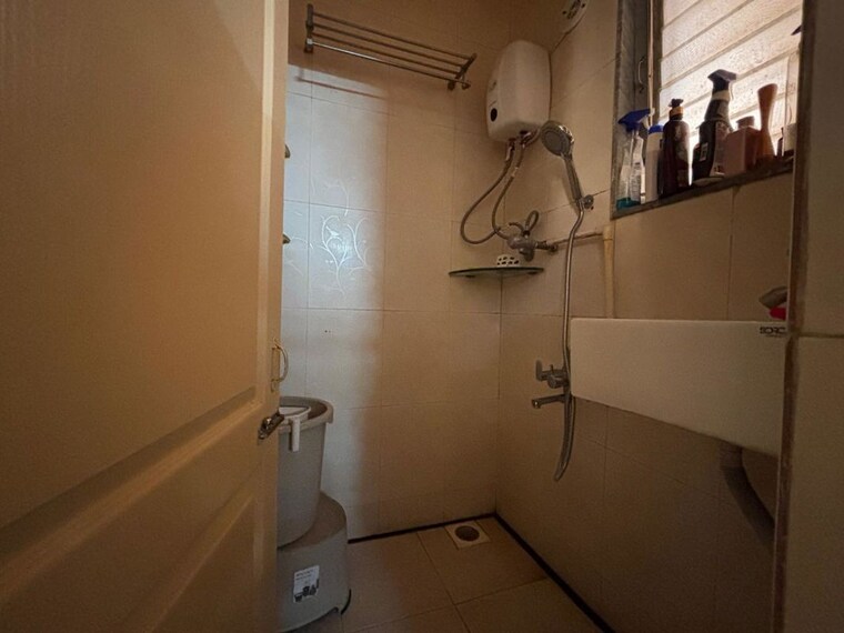 Bathroom, leela-mahal-chs 1 Bedroom 550 Sq.Ft. Apartment In Powai Mumbai 10463170