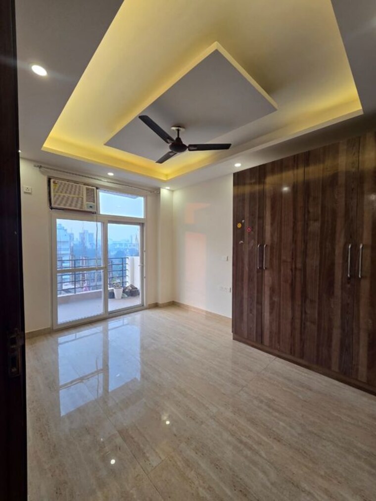 Room, sector 57 3 Bedroom 204 Sq.Yd. Builder Floor In Sector 57 Gurgaon 10463185
