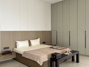 Bedroom in 5 BHK Apartment at Amar Manhattan, Baner – for Sale