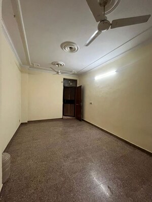 Room in 2 BHK Builder Floor at Malviya Nagar – for Rent