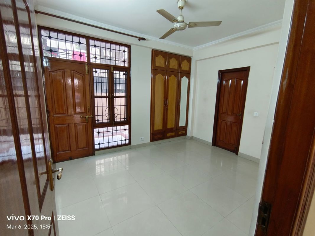 3.5 BHK 301 Sq.Yd. Builder Floor in Ardee City