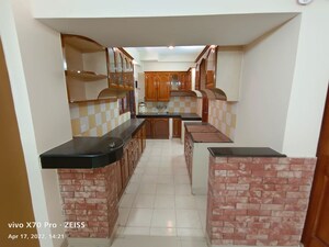 Staircase in 3.5 BHK Builder Floor at Ardee City, Sector 52 – for Rent