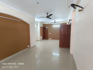 Room in 3.5 BHK Builder Floor at Ardee City, Sector 52 – for Rent