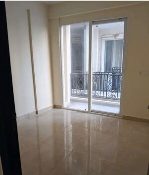 Room in 4 BHK Builder Floor at Unitech South City II, Sector 50 – for Sale