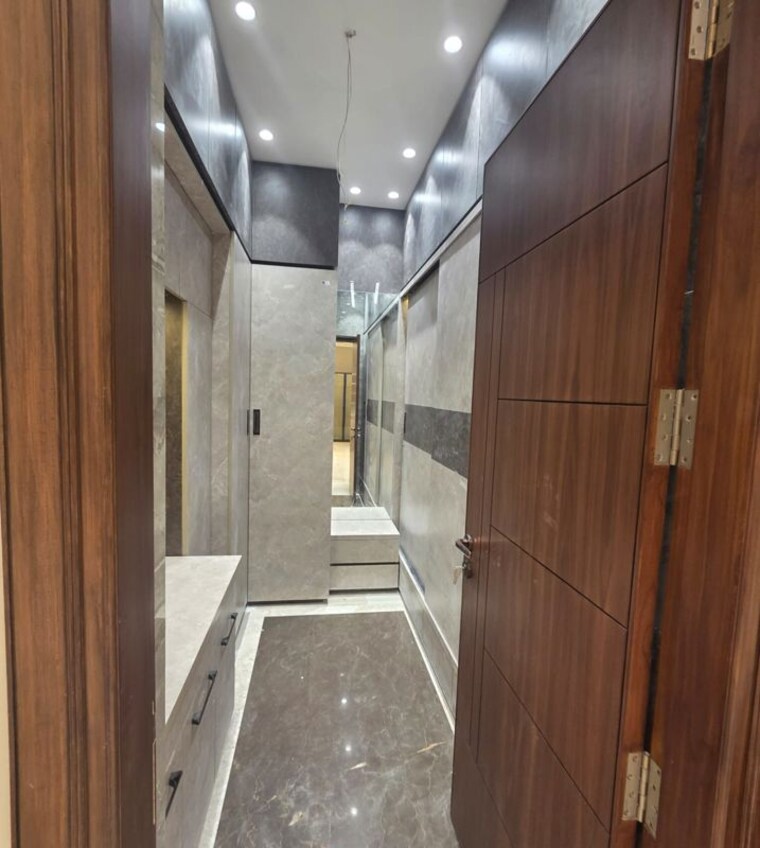 Bathroom, miller ganj 2.5 Bedroom 500 Sq.Yd. Builder Floor In Miller Ganj Ludhiana 10463219