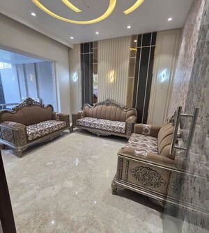 Living Room in 2.5 BHK Builder Floor at Miller Ganj – for Sale