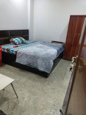Bedroom in 2 BHK Builder Floor at Safdarjung Enclave – for Rent