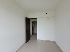 Room in 2 BHK Apartment at Puranik City Reserva, Ghodbunder Road – for Rent