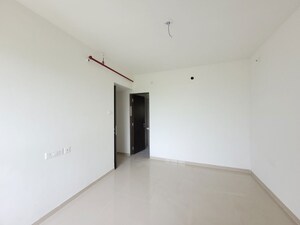 Room in 2 BHK Apartment at Puranik City Reserva, Ghodbunder Road – for Rent