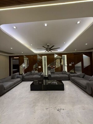 6 BHK Penthouse For Rent in Sushant Lok ii