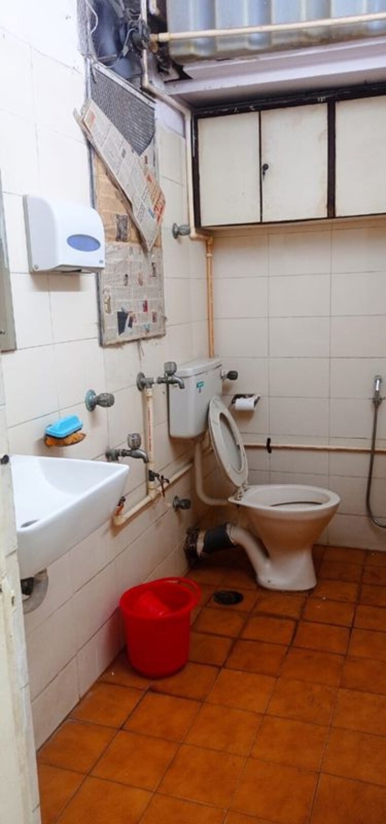 Washroom, chembur Commercial Office Space 1436 Sq.Ft. In Chembur Mumbai 10463348