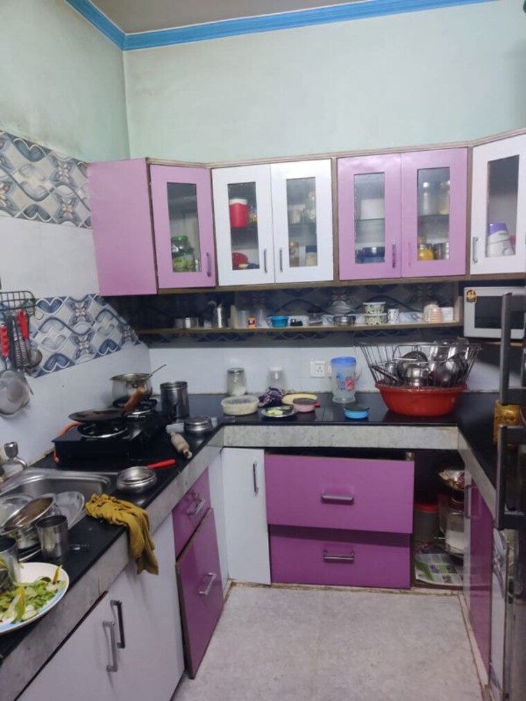 Kitchen, yusuf sarai 3 Bedroom 125 Sq.Yd. Builder Floor In Yusuf Sarai Delhi 10463357