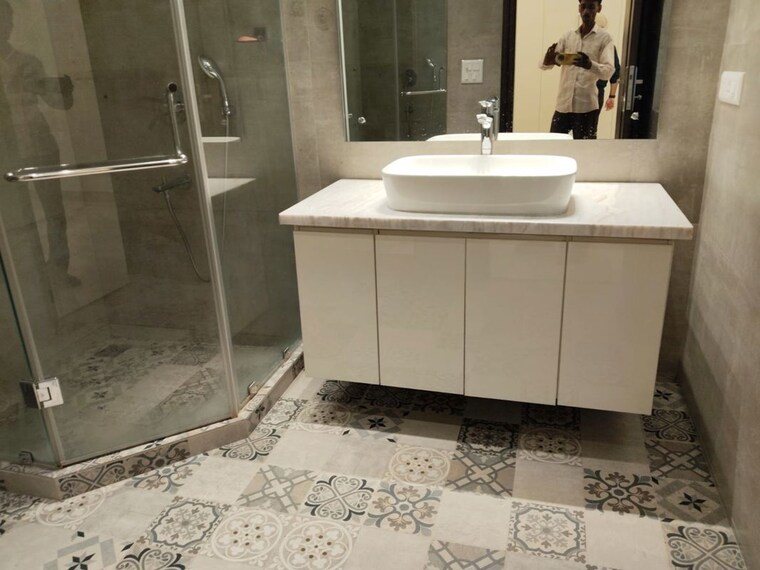 Team Area, greater kailash ii 3 Bedroom 150 Sq.Yd. Builder Floor In Greater Kailash ii Delhi 10463362