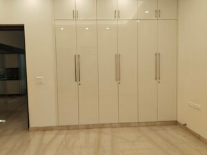Room in 3 BHK Builder Floor at Greater Kailash ii – for Rent