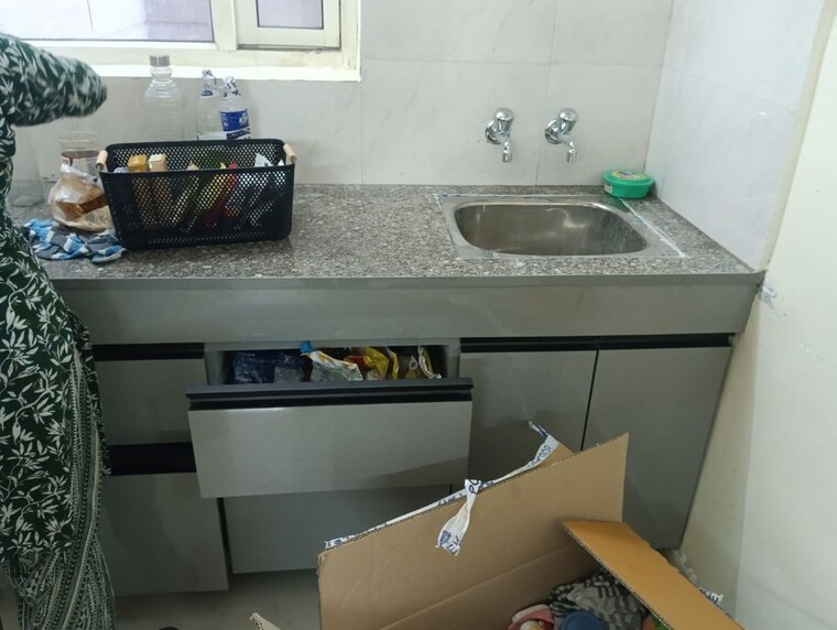 Team Area, shree-vardhman-mantra 2 Bedroom 702 Sq.Ft. Apartment In Sector 67 Gurgaon 10463381