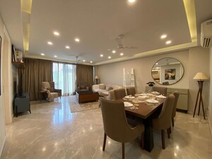 Team Area in 3.5 BHK Apartment at Defence Colony – for Rent