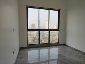 Room in 2 BHK Apartment at Prestige Jasdan Classic, Mahalaxmi – for Rent