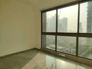 Room in 2 BHK Apartment at Prestige Jasdan Classic, Mahalaxmi – for Rent
