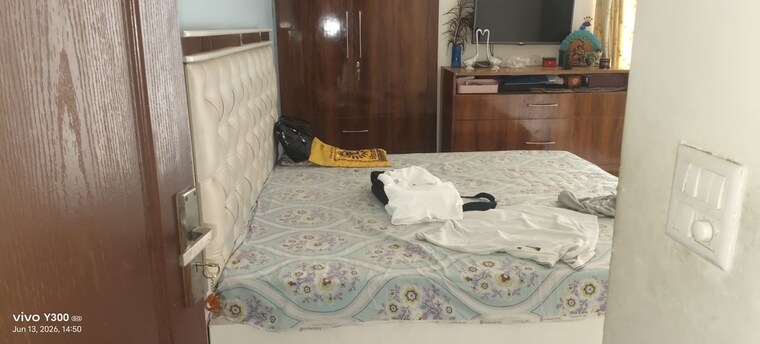 Bedroom, gaur-city-6th-avenue 2.5 Bedroom 1175 Sq.Ft. Apartment In Sector 4 Greater Noida Greater Noida 10463405