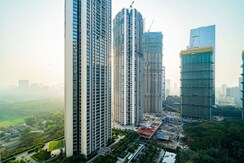 3 BHK Apartment For Sale in Oberoi Realty Esquire