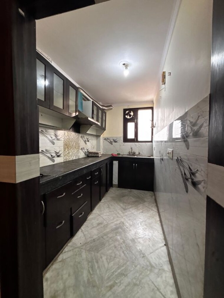 Kitchen, khirki extension 2 Bedroom 100 Sq.Yd. Builder Floor In Khirki Extension Delhi 10462987