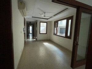 Room in 4 BHK Builder Floor at Vasant Vihar – for Rent