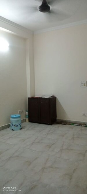 Room in 2 BHK Builder Floor at Neb Sarai – for Rent