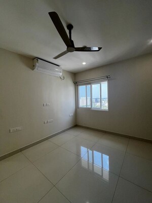 Room in 3.5 BHK Apartment at Prestige Tranquil, Kokapet – for Rent