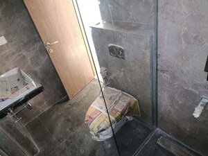 Furnished Amenities in 4 BHK Apartment at Prestige Jasdan Classic, Mahalaxmi – for Rent