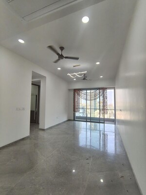 Room in 3 BHK Apartment at Prestige Jasdan Classic, Mahalaxmi – for Rent