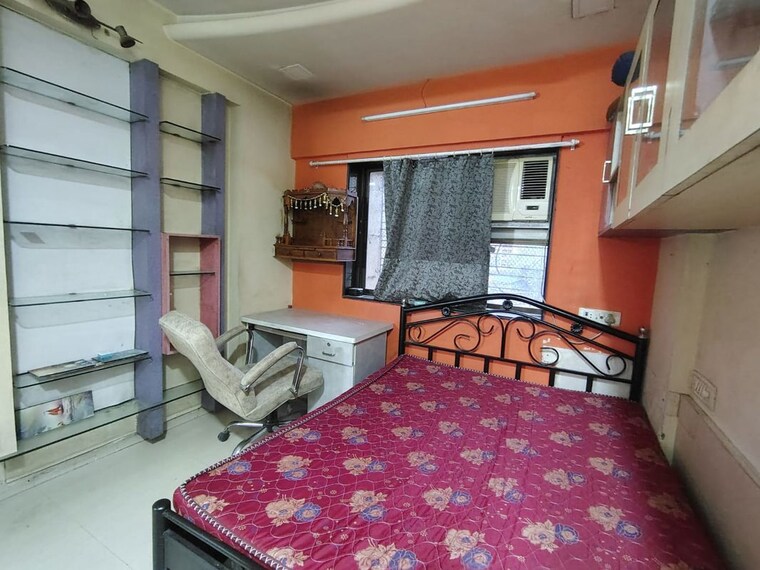 Bedroom, malad east Pg For Boys & Girls In Malad East 10463484