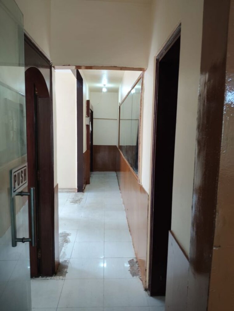 undefined, pamposh enclave 3 Bedroom 265 Sq.Yd. Villa In Pamposh Enclave Delhi 10463501