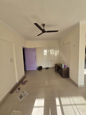 Living Room in 2.5 BHK Apartment at Kharadi – for Rent
