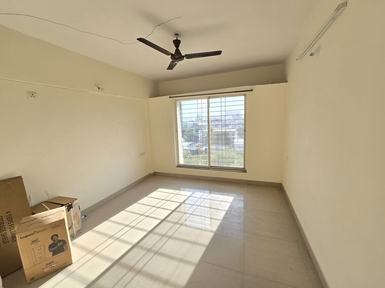 Attached Bathroom, kharadi 2.5 Bedroom 1000 Sq.Ft. Apartment In Kharadi Pune 10463494