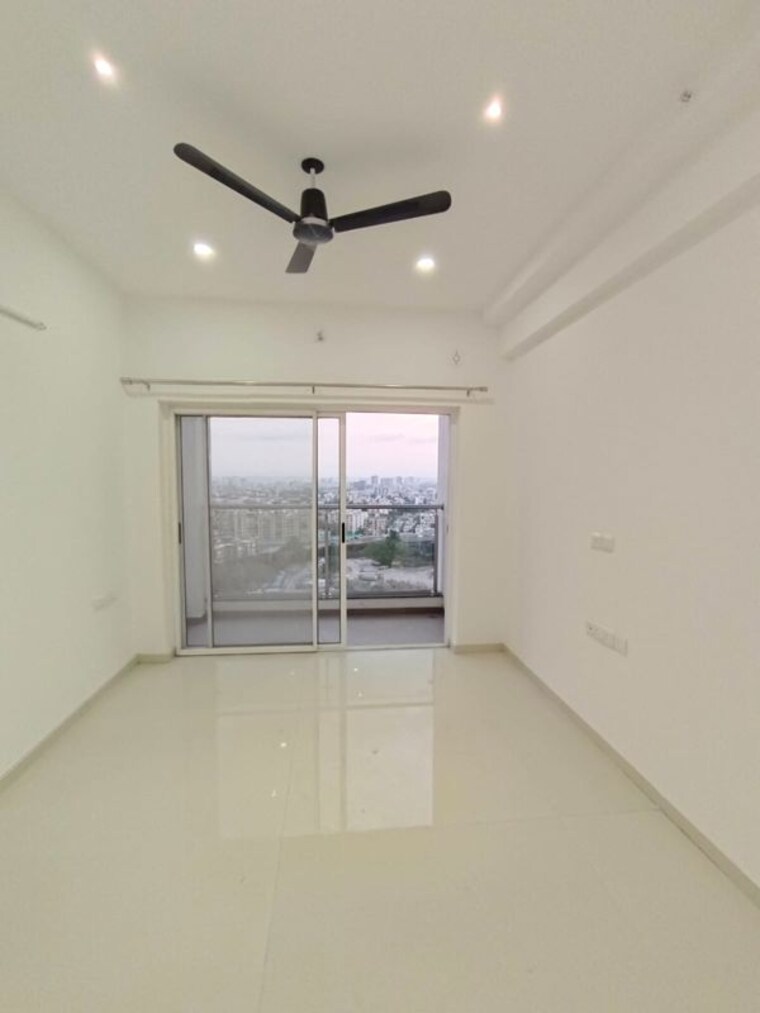 Room, runwal-the-central-park 3 Bedroom 1200 Sq.Ft. Apartment In Chinchwad Pune 10463504