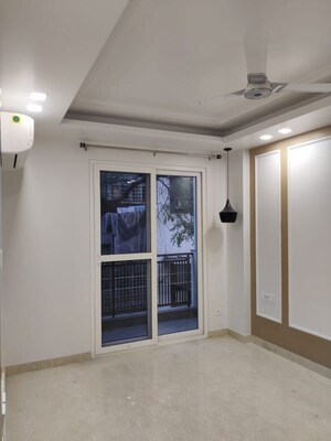 Bedroom in 3 BHK Builder Floor at Chittaranjan Park – for Rent