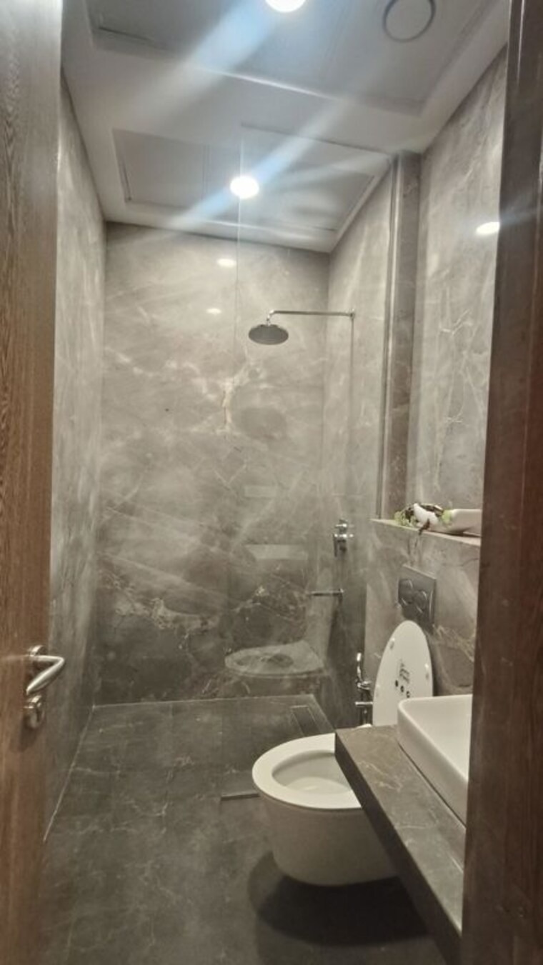 Bathroom, mahalaxmi racecourse 3 Bedroom 1290 Sq.Ft. Apartment In Mahalaxmi Racecourse Mumbai 10463567