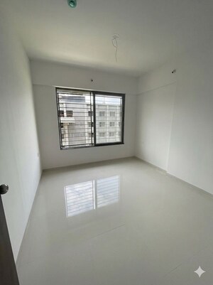 Room in 2 BHK Apartment at Manav La Centra, Tathawade – for Rent