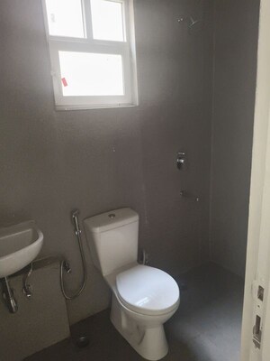 Bathroom in 3 BHK Apartment at Signature Global City, Sector 37d – for Rent