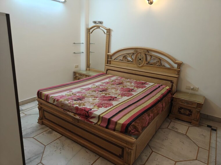 Bedroom, model town 4 Bedroom 2750 Sq.Ft. Builder Floor In Model Town Delhi 10462947
