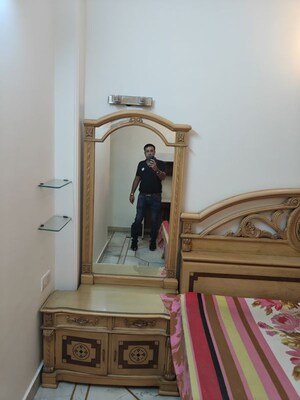 Furnished Amenities in 4 BHK Builder Floor at Model Town – for Rent