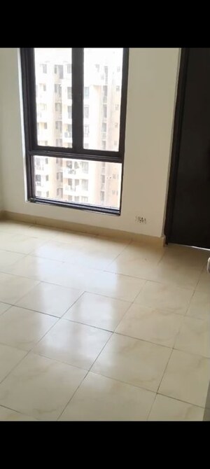 Room in 2 BHK Apartment at Apex Our Homes, Sector 37c – for Sale