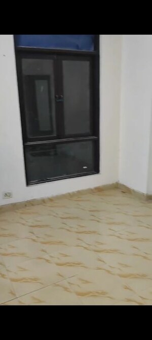 Room in 2 BHK Apartment at Apex Our Homes, Sector 37c – for Sale