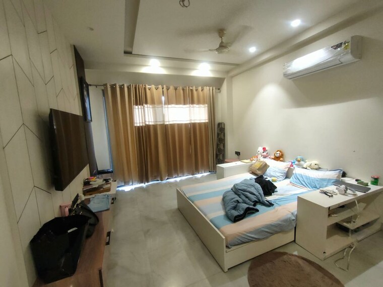 Team Area, shapoorji-pallonji-joyville-tower-crown 4 Bedroom 2162 Sq.Ft. Apartment In Sector 102 Gurgaon 10463605