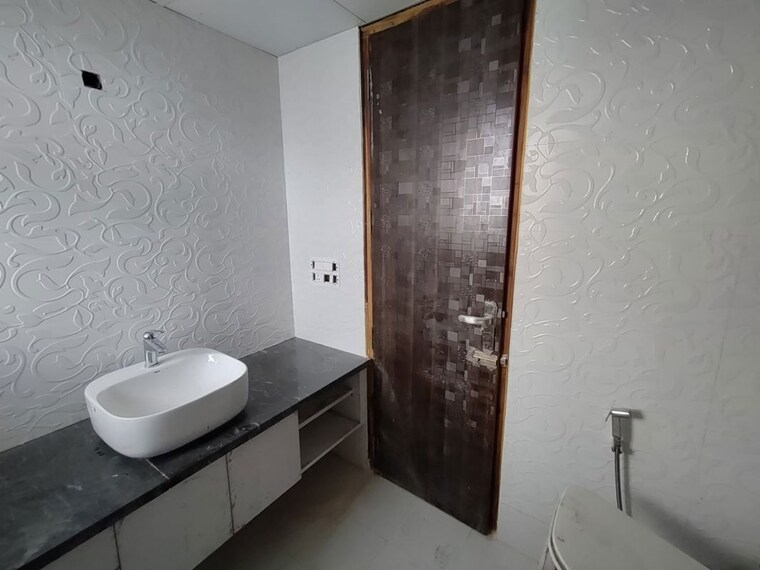 Bathroom, shapoorji-pallonji-joyville-tower-crown 4 Bedroom 2162 Sq.Ft. Apartment In Sector 102 Gurgaon 10463605