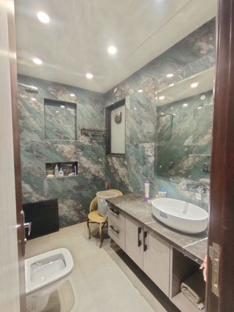 Team Area, shapoorji-pallonji-joyville-tower-crown 4 Bedroom 2162 Sq.Ft. Apartment In Sector 102 Gurgaon 10463605