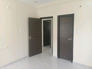 Room in 3 BHK Independent House at Mayuri Nagar – for Rent