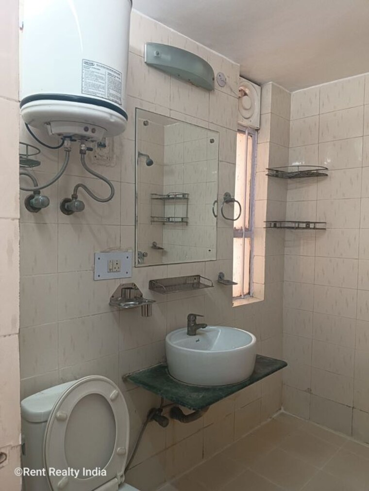 Bathroom, vasant kunj 2 Bedroom 1000 Sq.Ft. Apartment In Vasant Kunj Delhi 10463617
